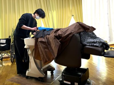 リクライニング可動式シャンプー台　　　が気持ちよい！